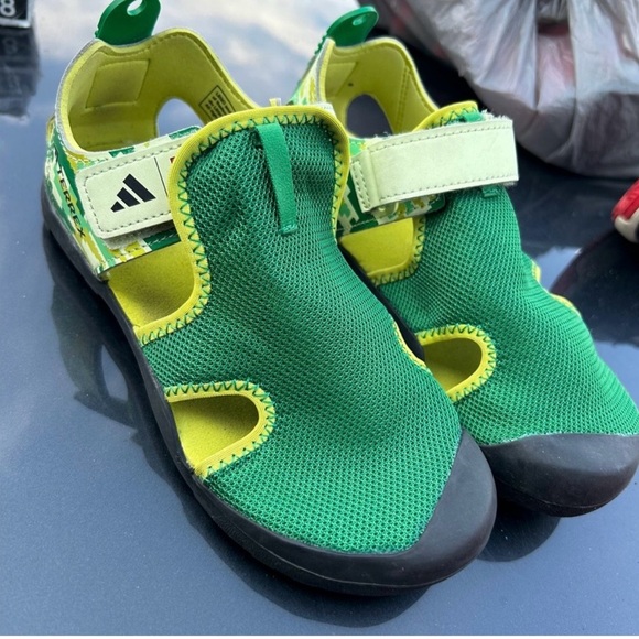 Adidas x Lego Captain Toey Sandals 6 - Picture 4 of 6